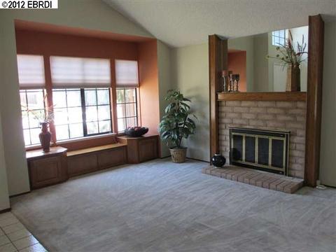 136 Pearce, Hercules, CA 94547 photo 1
