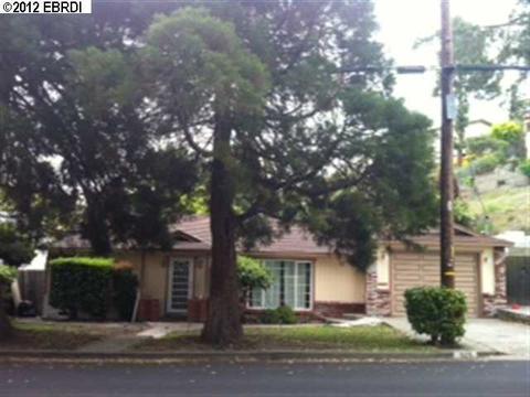 525 Vaqueros Ave, Rodeo, CA 94572 photo 1
