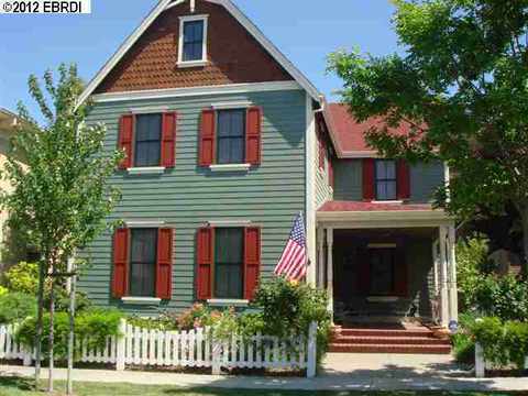 1141 Promenade St, Hercules, CA 94547 photo 1