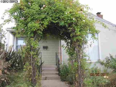 2853 Stanton St, Berkeley, CA 94702 photo 1