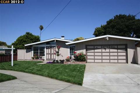 825 Quantas Ln, Hayward, CA 94545 photo 1