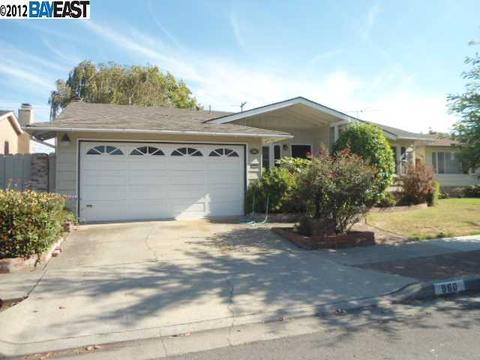 960 Malcolm Ln, Hayward, CA 94545 photo 1