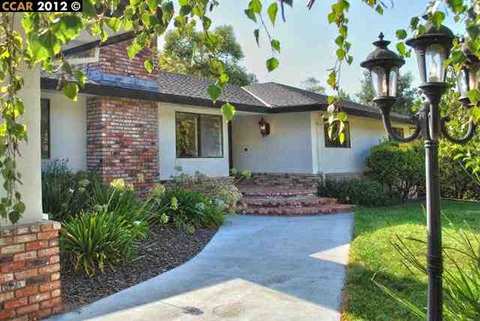 3004 Hampton Rd, Martinez, CA 94553 photo 1