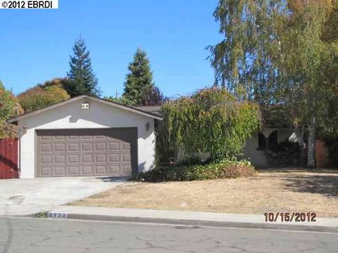 2133 Olympic Dr, Martinez, CA 94553 photo 1