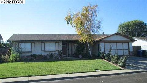 2017 Oakridge Ln, Pittsburg, CA 94565 photo 1