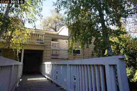 386 Mill Rd, Martinez, CA 94553 photo 1