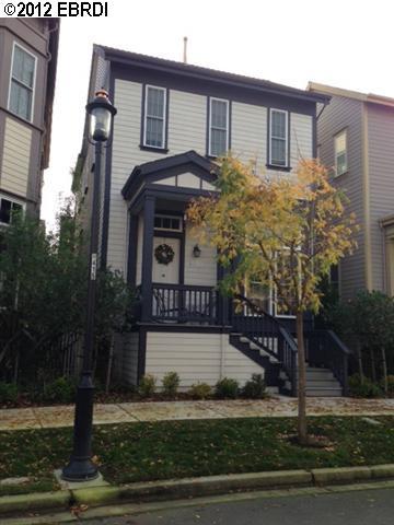 2078 Clark St, Hercules, CA 94547 photo 1