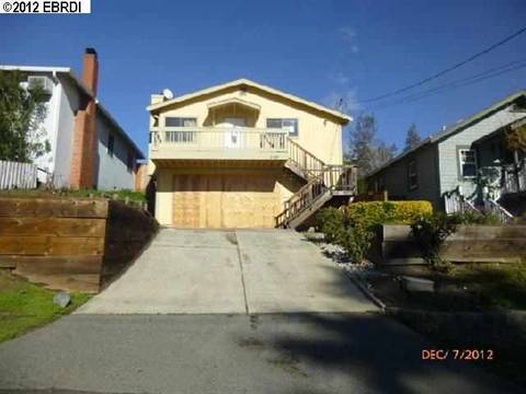 2709 Monterey Ave, Martinez, CA 94553 photo 1