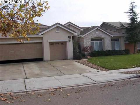 1069 Vineyard Dr, Oakley, CA 94561 photo 1