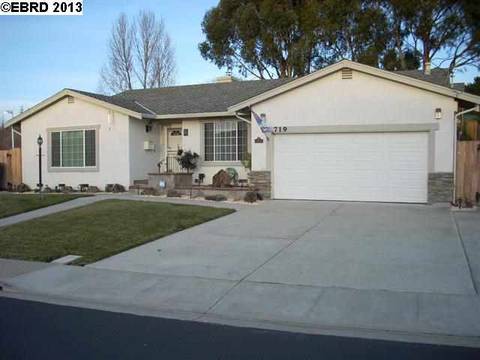 719 Vaqueros Ave, Rodeo, CA 94572 photo 1