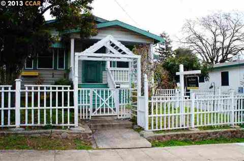 1444 Ash St, Martinez, CA 94553 photo 1