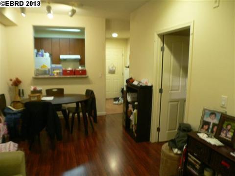 989 Franklin St #406, Oakland, CA 94607 photo 1