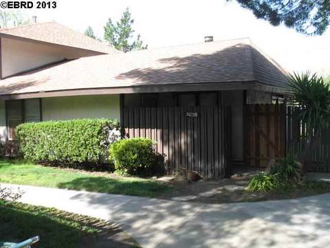 5473 Roundtree Pl #D, Concord, CA 94521 photo 1