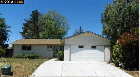 3911 Saint Michael Ct, Concord, CA 94519 photo 1