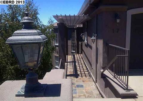 17 Drury Ln, Berkeley, CA 94705 photo 1