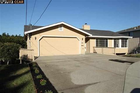920 Spruce Ct, Rodeo, CA 94572 photo 1