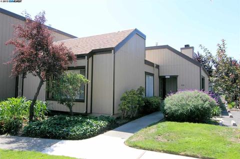 3435 Hazel Ln, Alameda, CA 94502 photo 1