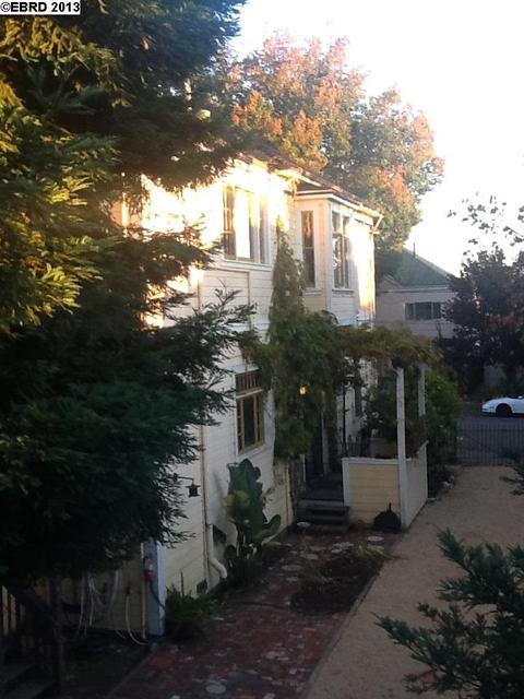 1937 Russell St #A, Berkeley, CA 94703 photo 1