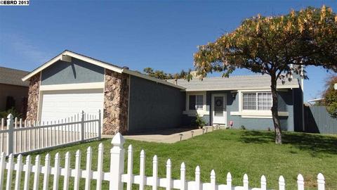 900 Walnut Dr, Oakley, CA 94561 photo 1