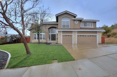 8278 Creekside Dr, Dublin, CA 94568 photo 1