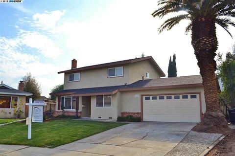 1627 Pinehurst Ct, Livermore, CA 94551 photo 1