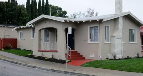 2501 E 28th St, Oakland, CA 94601 photo 1