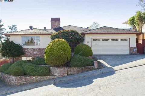 2463 Mcloud Ave, Castro Valley, CA 94546 photo 1