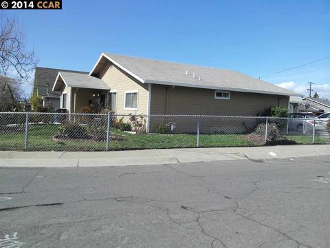717 Harrison Dr, Richmond, CA 94806 photo 1
