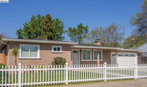 3285 Meadowbrook Dr, Concord, CA 94519 photo 1