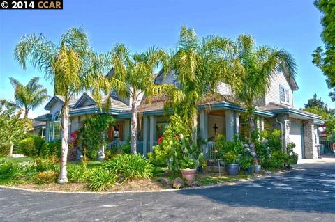 1837 Ayers Rd, Concord, CA 94521 photo 1