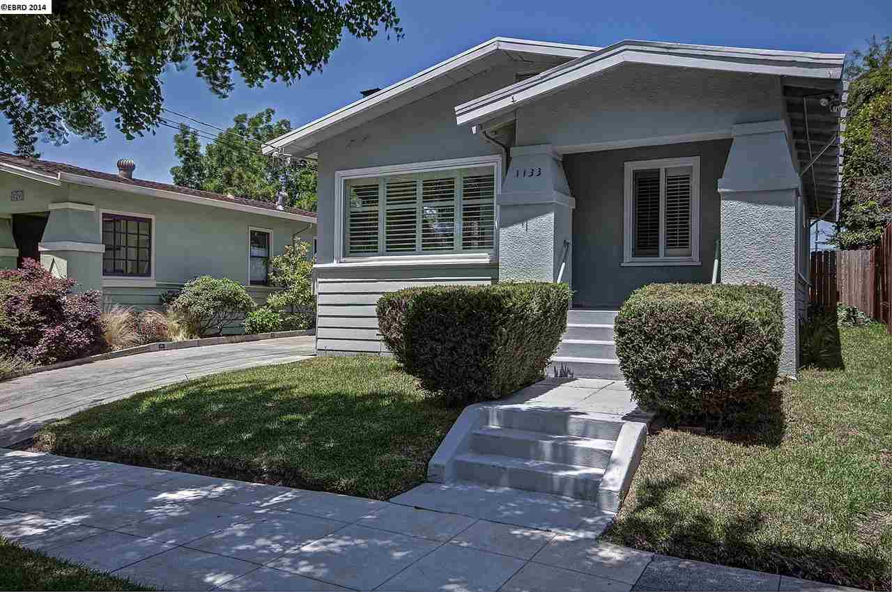 1133 Derby St, Berkeley, CA 94702 photo 1