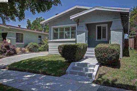 1133 Derby St, Berkeley, CA 94702 photo 1