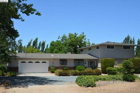 300 Bedford Ln, Oakley, CA 94561 photo 1