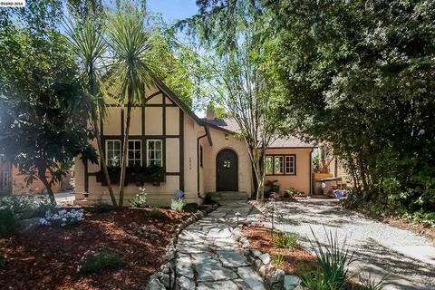 2320 Carleton St, Berkeley, CA 94704 photo 1