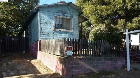 1330 E 32nd St, Oakland, CA 94602 photo 1