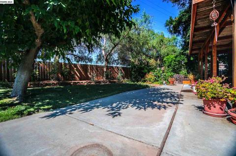 1374 Lichen Ct, Concord, CA 94521 photo 1