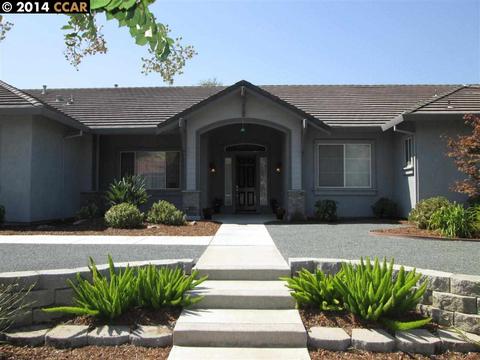 5142 Myrtle Dr, Concord, CA 94521 photo 1