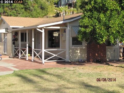 417 Vaqueros Ave, Rodeo, CA 94572 photo 1