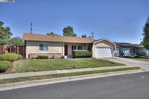8431 Deervale Rd, Dublin, CA 94568 photo 1