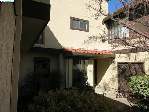 13925 Seagate Dr, San Leandro, CA 94577 photo 1