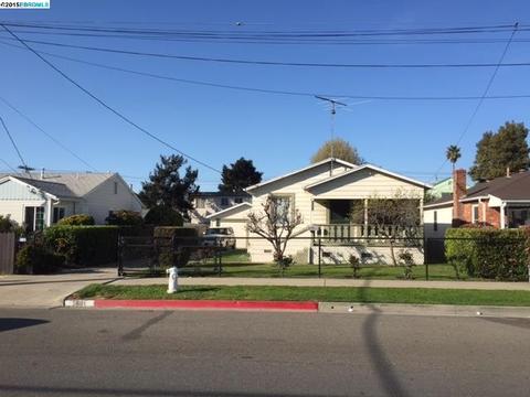 5601 Bayview Ave, Richmond, CA 94804 photo 1