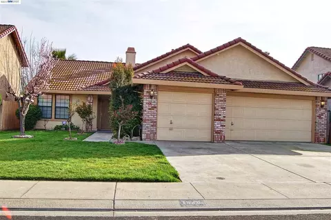 1540 Sungate Dr, Ceres, CA 95307 photo 1