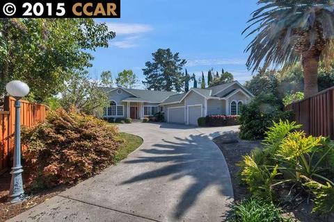 809 Weaver Ln, Concord, CA 94518 photo 1