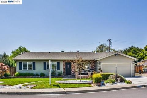 8346 Ferncliff Ct, Dublin, CA 94568 photo 1