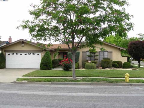 5305 Edgewater Dr, Newark, CA 94560 photo 1