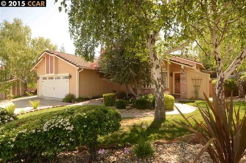 7750 Creekside Dr, Dublin, CA 94568 photo 1