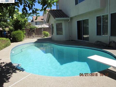 1395 Eagle St, Tracy, CA 95376 photo 1