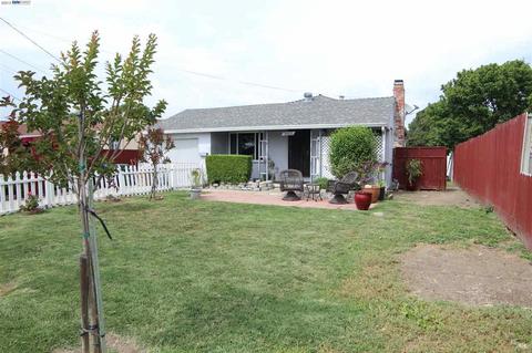 36656 Olive St, Newark, CA 94560 photo 1