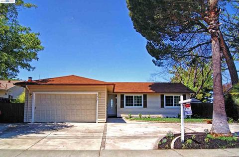 3832 Bayview Cir, Concord, CA 94520 photo 1