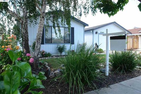 2265 Bishop Ave, Fremont, CA 94536 photo 1